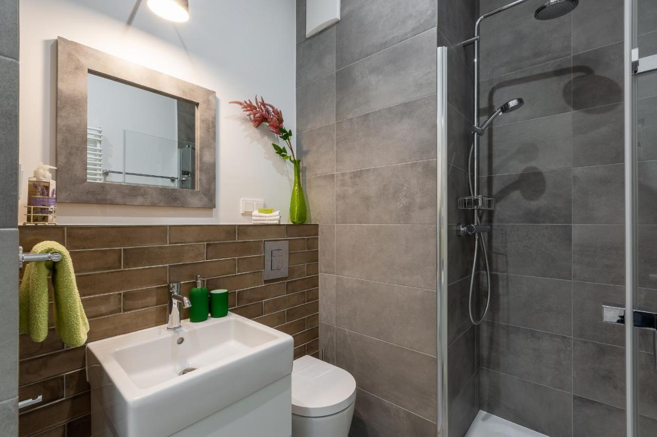 Apartament Ksiezycowy - Mlyn Maria - Art Apartments فروتسواف المظهر الخارجي الصورة